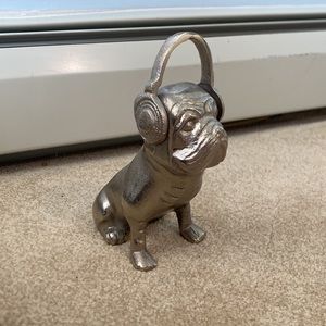Metal bulldog wearing headphones statue